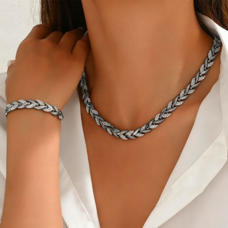 📢📢49% OFF !!!⏰Adjustable Rhinestone Leaf Link Necklace & Bracelet Set