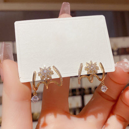 📢📢40% OFF !! ⏰Sparkling Claw Earrings for Women