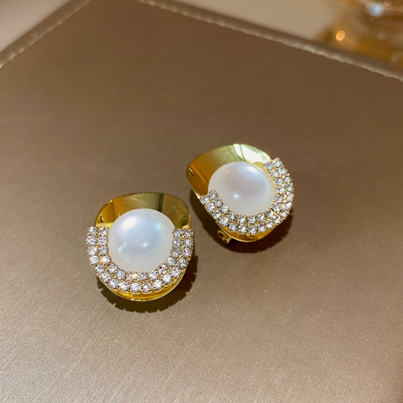 Elegant Cat's Eye Oval Earrings for Women